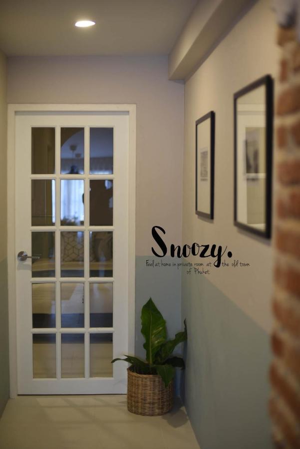 Snoozy Guesthouse Phuket Екстериор снимка
